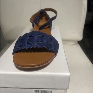 Brand new lace flat sandals